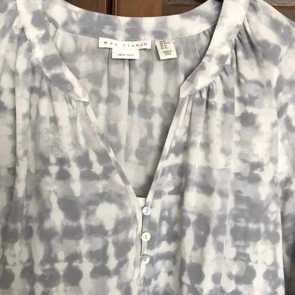 Max Studio Gray Silk Blouse with Textured Finish - Picture 4 of 6
